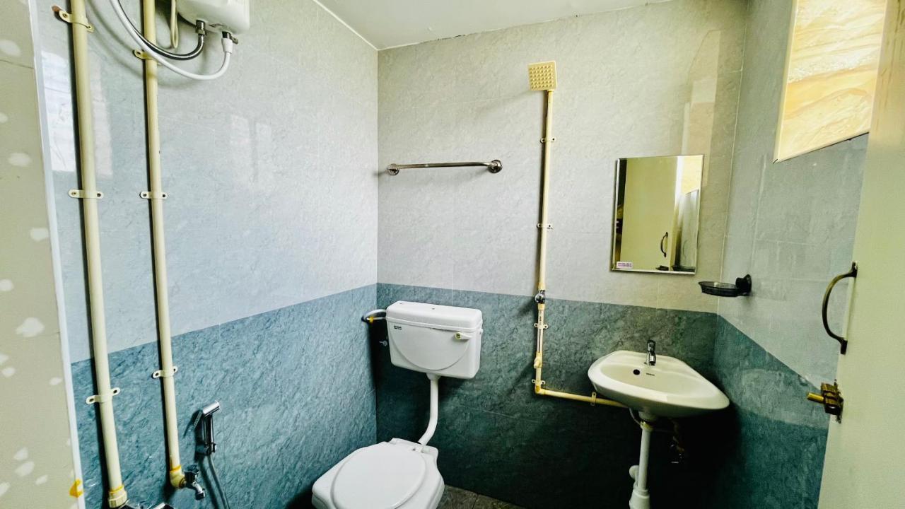 Hotel Star Nivas, Srirangam Tiruchirappalli Extérieur photo